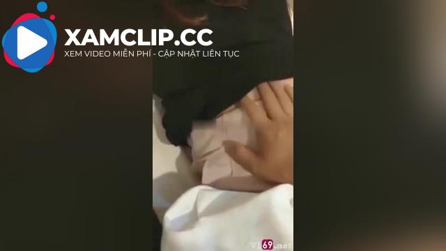 Sau bữa liên hoan công ty em đồng nghiệp say xỉn nhờ đưa về nhà