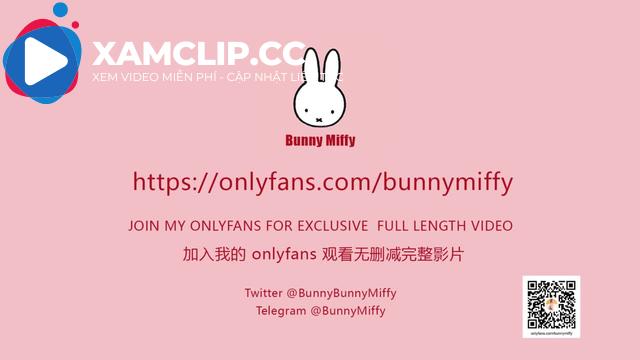 Lên cho anh em clip của Bunny Miffi tại Onlyfans đây nè