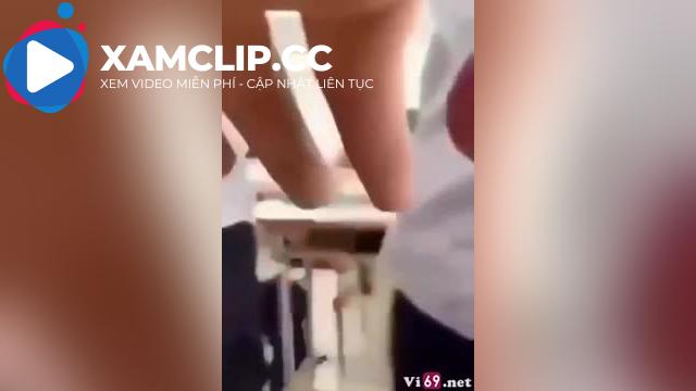 Clip vụ cô giáo 2k1 Mai Quỳnh Trang và nam sinh thân mật trong lớp học