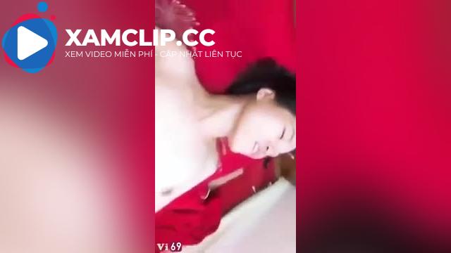 Vợ chồng son mới cưới đã ra clip cho anh em thưởng thức