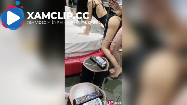 Bé người yêu cực phẩm chân dài da trắng mặc đồ nứng