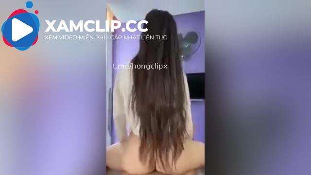 Em gái Hồng Ngọc phi ngựa, Nhún nhảy cùng cực sung cùng bạn trai