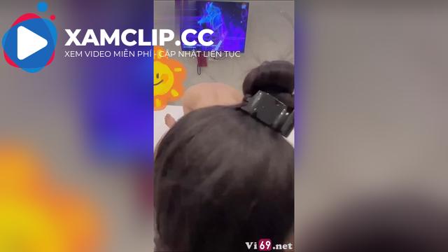 Em nhân viên văn phòng bên ngoài ngoan ngoãn nhưng lên giường thì siêu dâm