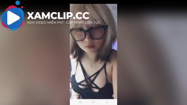 LiliBear hack clip từ YYLive