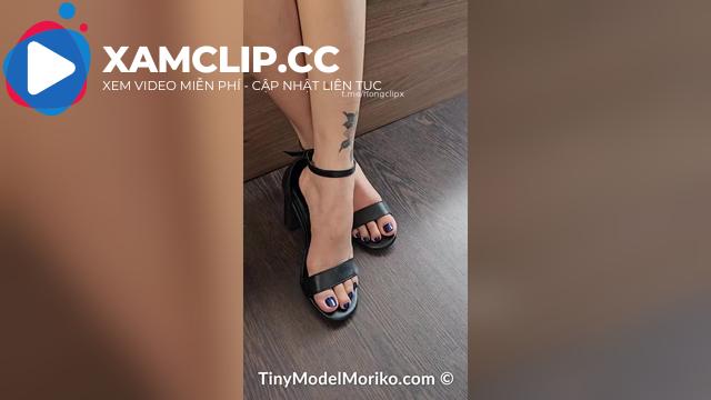 Bướm không lông Moriko được nhiều anh nắn bóp, chăm sóc lên đỏ rực