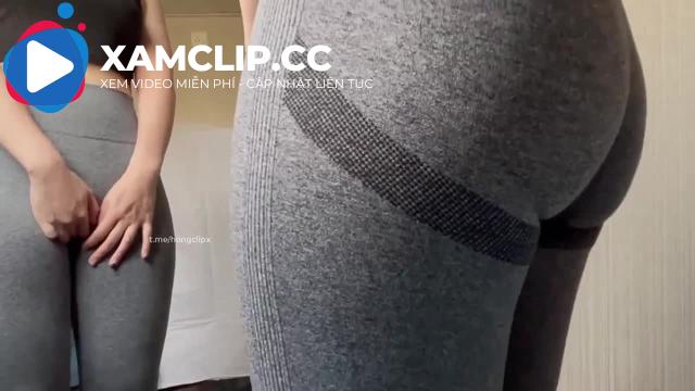 Khoe mu rùa trong quần nịt chặt thế này anh nào chịu được #1