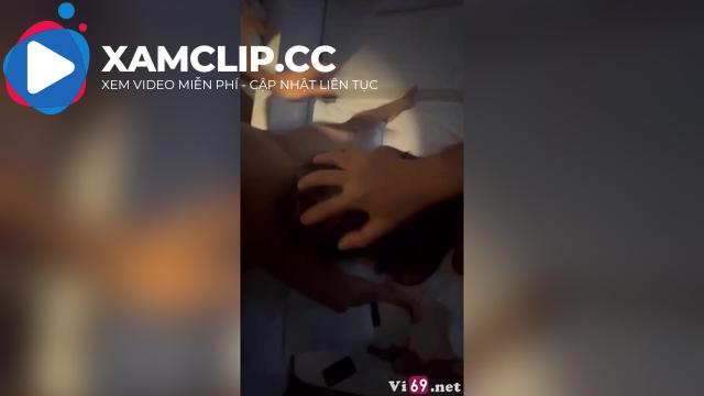 Đưa em đi thác loạn làm bồn chứa tinh cho lũ bạn xả