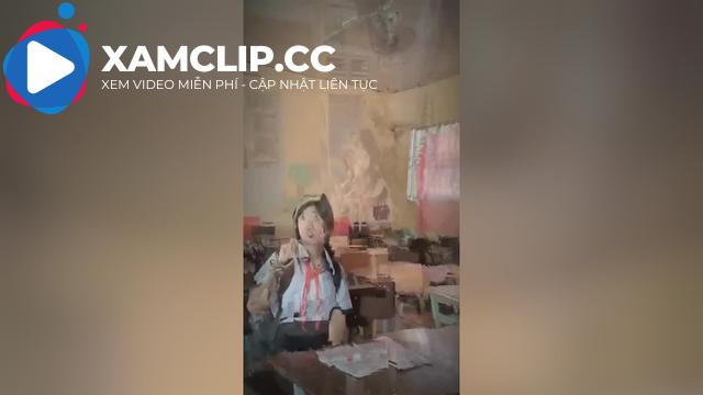 Có thằng người yêu dâm, đang ngồi xem phim cũng bắt bật dạy quay bím xong gửi