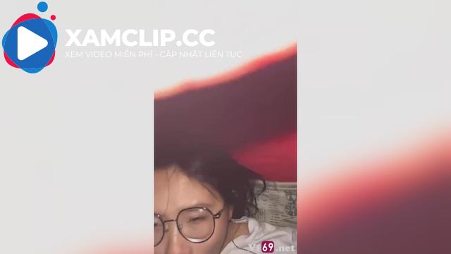 Nghỉ tết bé nữ sinh kính cận mông to hẹn đi cà phê phim riêng tư