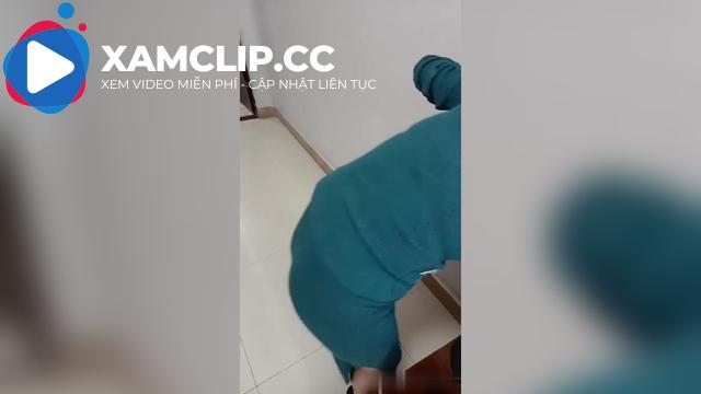 Rủ mãi mới được cô đồng nghiệp đi nhậu, nhậu say lại phải đưa về như này đây