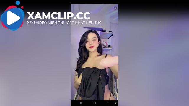 Ánh mắt dâm của em streamer