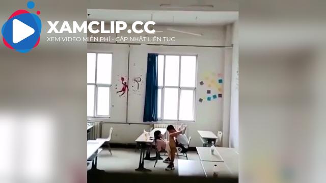 Đi học thêm mà chỉ có mỗi 2 đứa P2