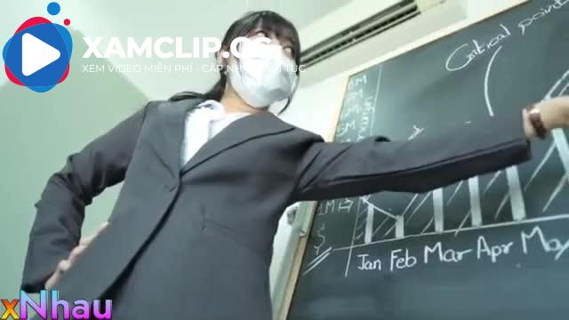 Vì tăng lương mà cắn răng cho sếp hiếp dâm