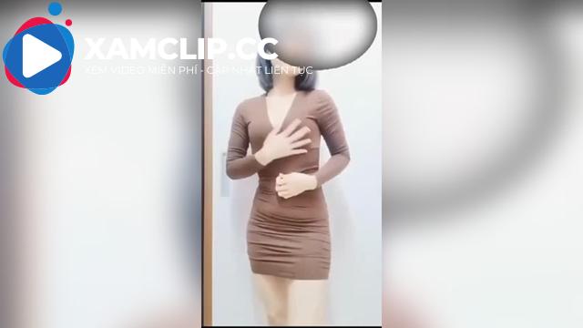 Bé gymmer dâm 2k2 ở nhà nứng lồn gửi clip gợi dục và cái kết bị bắt bú chim
