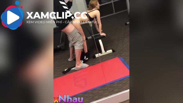 Vừa chịch vừa sợ trong phòng gym