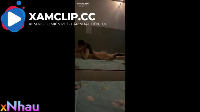 Đưa bé rau non vào nhà nghỉ dậy thổi kèn