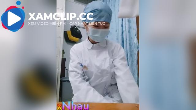 Em y tá dâm đãng ngực siêu đẹp