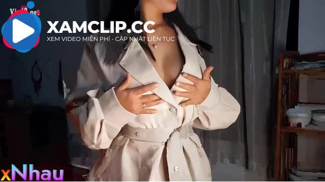 Lily Mỹ nữ ngực đẹp làm tình cùng ông xã