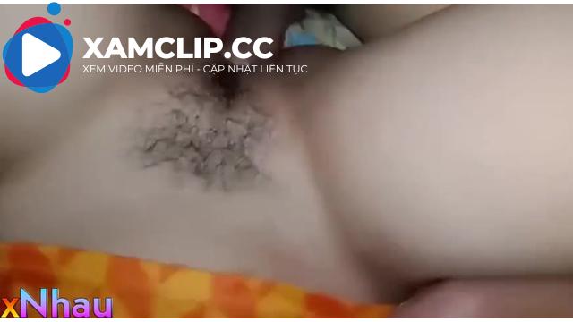 Loạn Luân: bố mẹ ngủ say em gái lẻn vào phòng anh trai để gạ anh làm tình phần 2