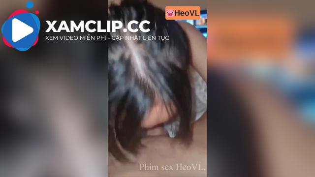 Em liếm dâm đãng xả hết tinh trùng vào mồm