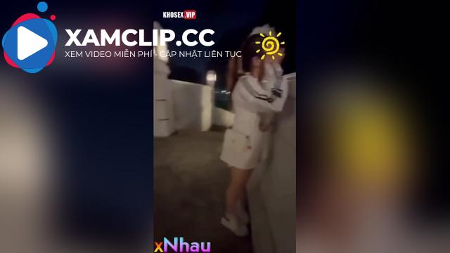 Public và chịch với em sinh viên dáng ngon ở trường Đại Học