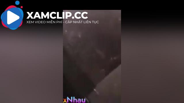 Anh rể đồi bại quay lén em vợ mình trong khi đang tắm