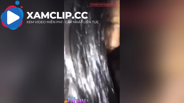 Có cô bạn thân dễ thương biết nghe lời