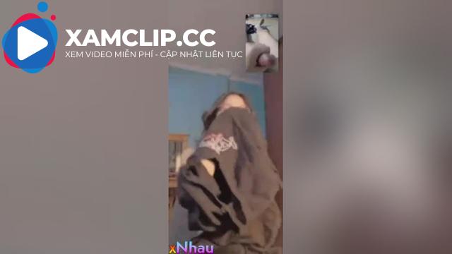 Chat sex với em Kính cận love 10 dâm đãng