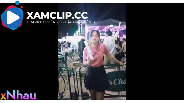 Đưa em đi nghe ca nhạc rồi chơi luôn em
