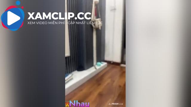 2 em gái xinh live fb 4