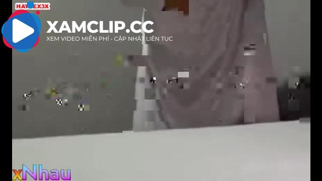 Clip Sex Nữ Sinh Áo Dài Vú To Khủng Thủ Dâm Trước Gương