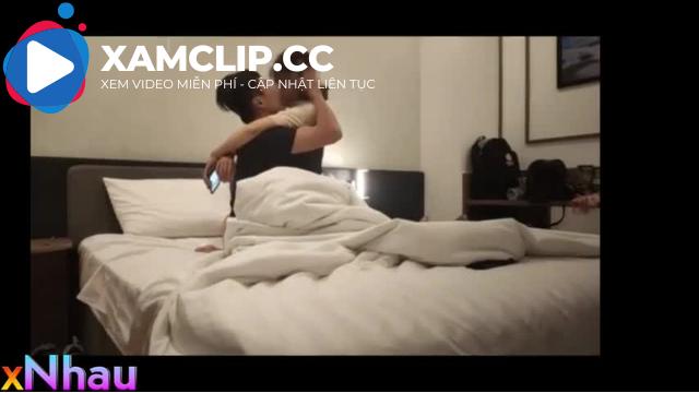 Clip Sex Sinh Viên Hutech Dễ Thương Cùng Bạn Trai