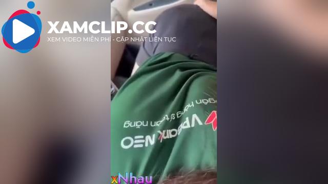 Nhân Viên Ngân Hàng VPBANK Ký Hợp Động Ngay Trên Xe 2