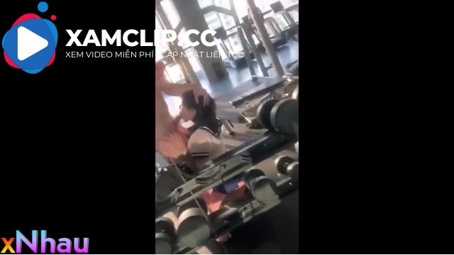 Phang Em Gái Học Sinh Dáng Nuột Trong Phòng Gym Lúc Vắng Ngườii