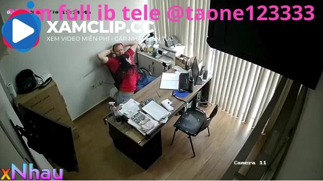 Hack Cam Em Nhân Viên Phục Vụ Sếp Tận Tình