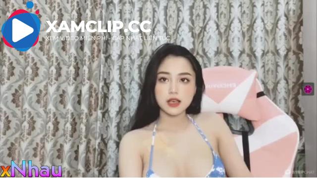 Em Gái Nhân Viên Sóc Lọ Cho Anh Trai Tại Cà Phê Chòi 2