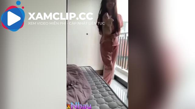 Mới Ngủ Dậy Đã Thấy Vợ Đè Ra Để xxxx