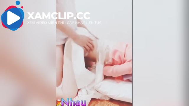 Cô Giao Mầm Non Chịch Nhau Trong Nhà Nghỉ