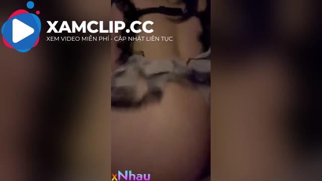 cô em gái mặc đồ siêu gợi cảm dụ anh trai