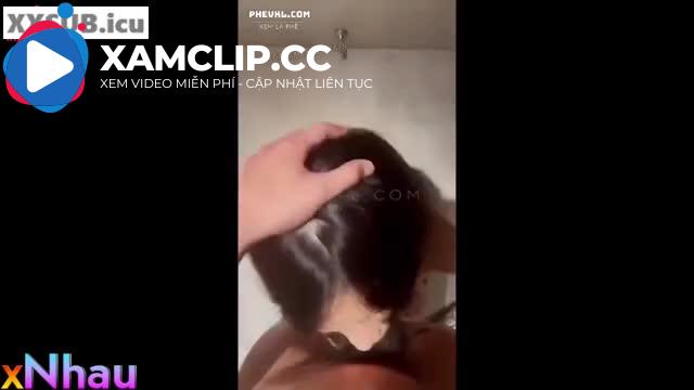 Quay lén đụ nhau trong wc