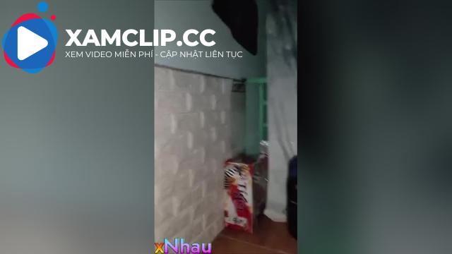 Lụm ny mới đi học về