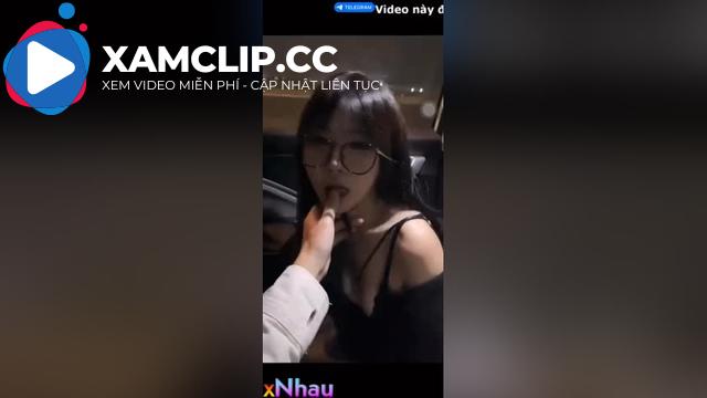 Public trên taxi, em làm sgbb không phải vì tiền mà là vì dâm
