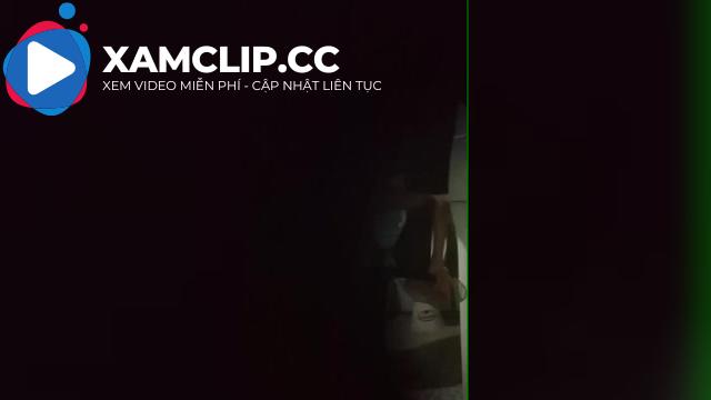 Quay lén em gái tắm ở cùng xóm trọ