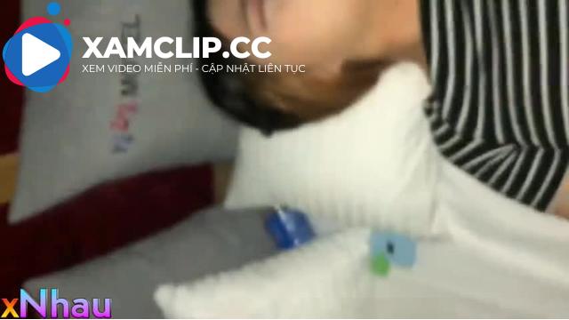 Chuốc say bạn thân rồi chịch làm nó mất trinh 2