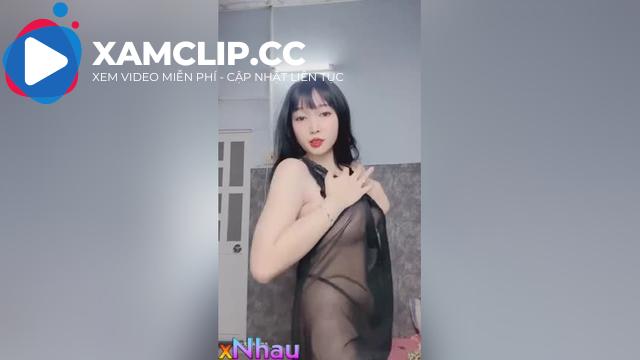 Clip Sex Thiên Ý Vú Siêu To Khổng Lồ Lộ Clip