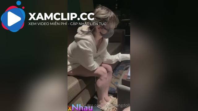 Full clip gạ được em gái vừa to lồn múp địt nghe cno gạ địt