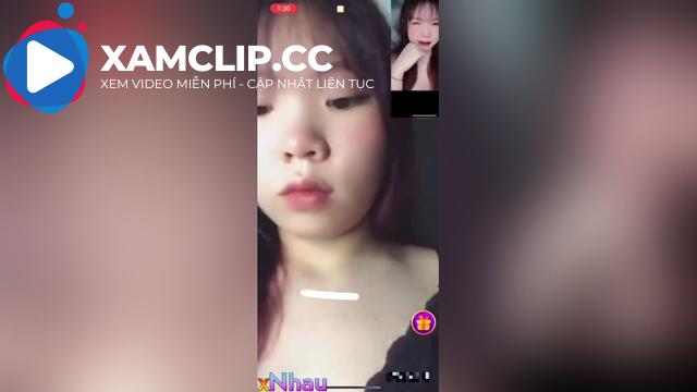 Em gái live stream thủ dâm lồn cục múp